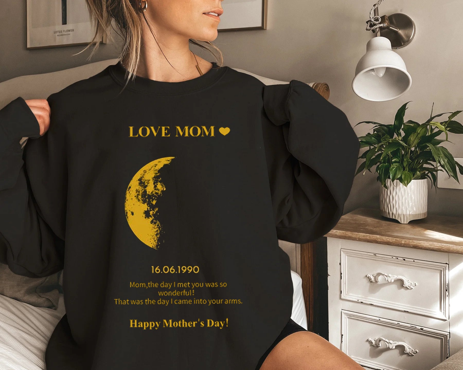 Custom REAL MOON PHASE Sweatshirt for Mom - Mother's Day Gift