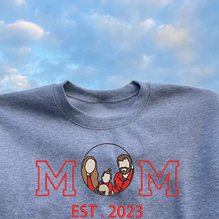 Personalized Embroidered Family Photo Sweatshirt - 🔥Mother's Day Sale🔥