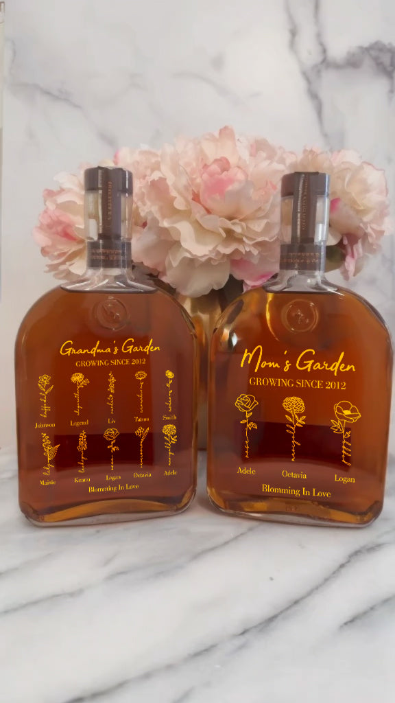 Custom Golden Foil Birth Flower Whiskey Bottle - Gifts for Mom/Grandma