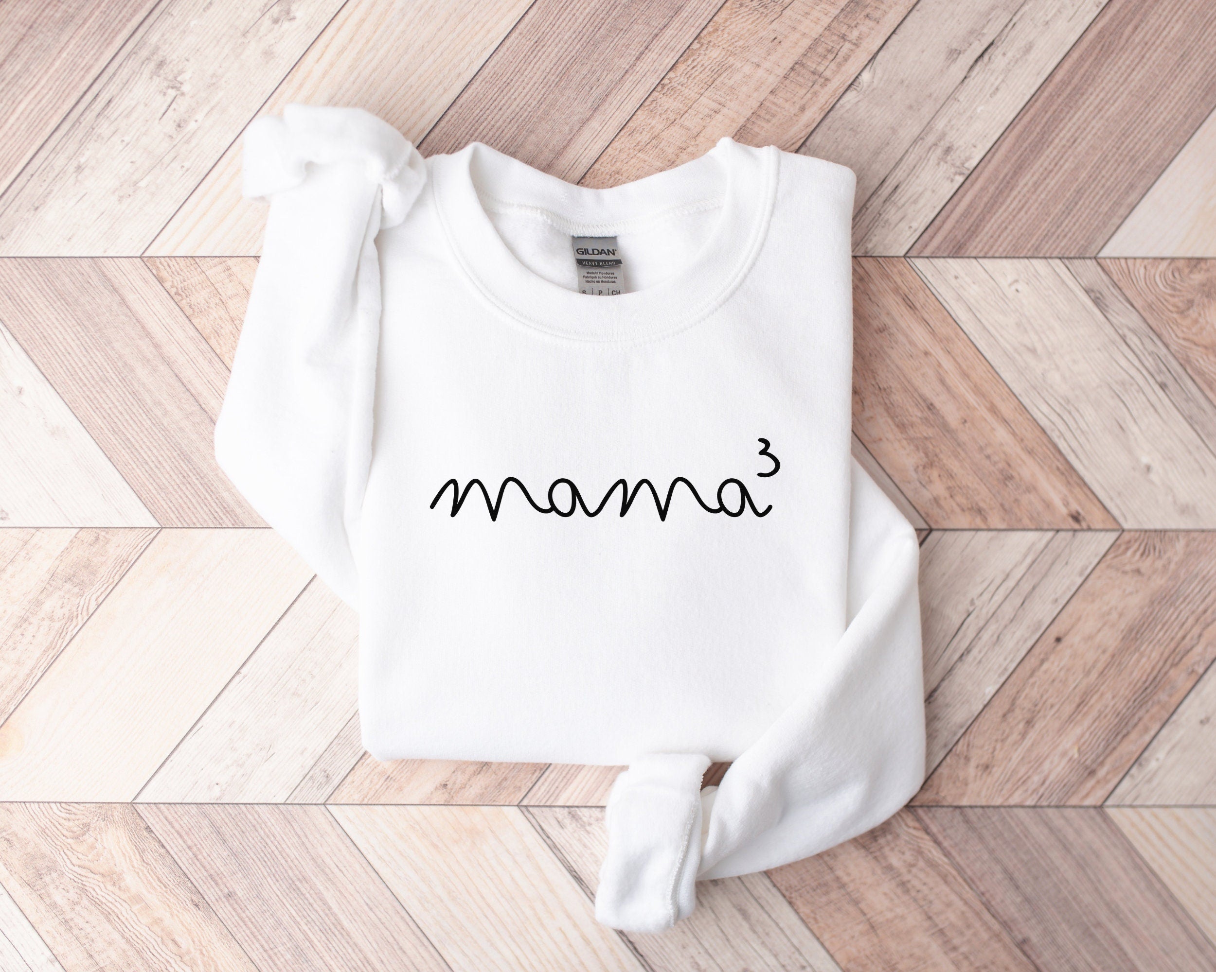 Customized 3 kids mom sweatshirts, gifts for the third baby, customized mom sweatshirts with the number of kids' names