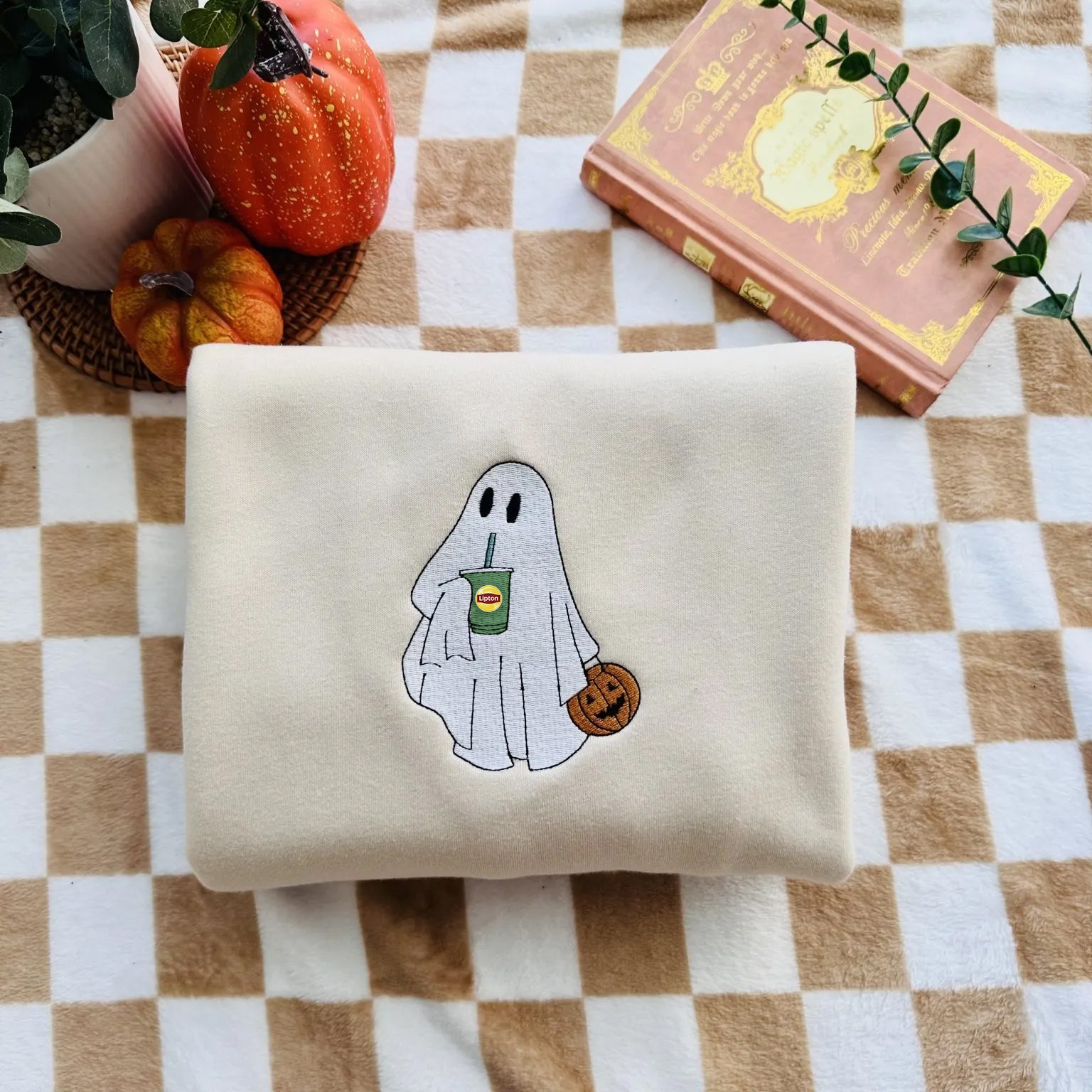 🎃 Custom Ghost Drinking Embroidered Sweatshirt 👻