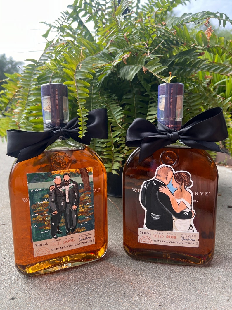 Custom Engraving Couple Portrait Whiskey Bottles