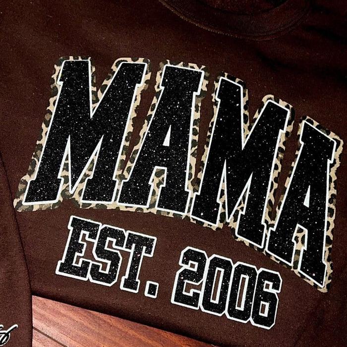 Custom Leopard Embroidery Mama Est Yaer Glitter Sweatshirt With Kids Name