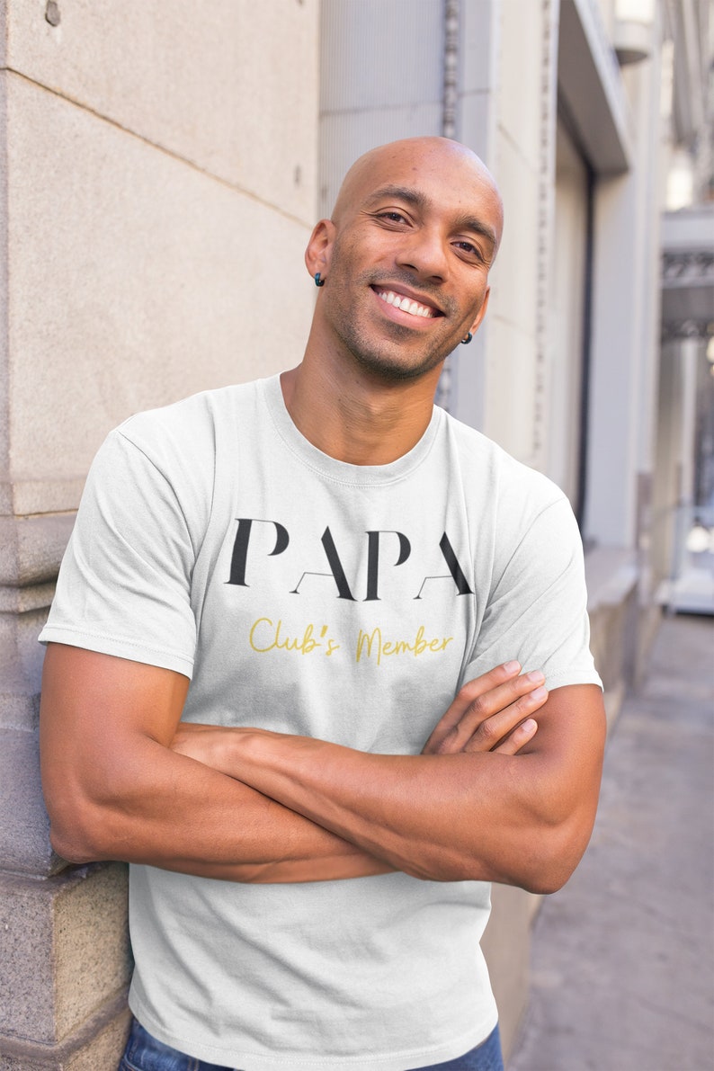 Papa Club's Member, Fathers Day T-Shirt Gift, Expecting Dad Announcement