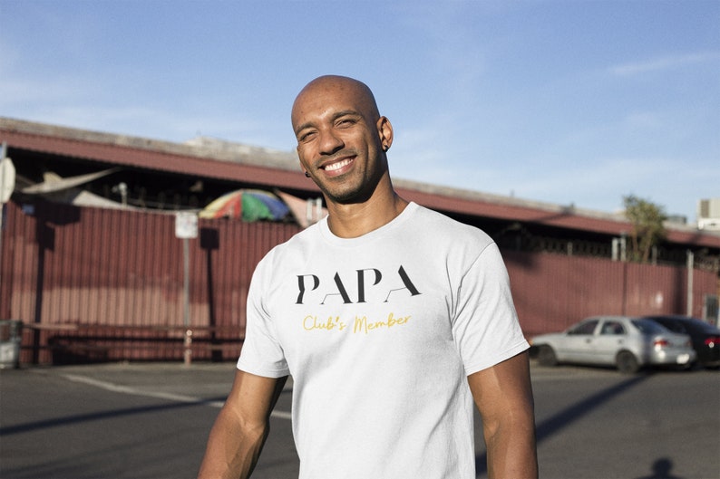 Papa Club's Member, Fathers Day T-Shirt Gift, Expecting Dad Announcement