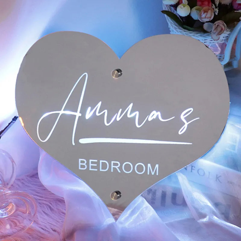 Personalised Name Heart-shaped Mirror Sign Custom illuminated Light-Up Bedroom Sign for Couple