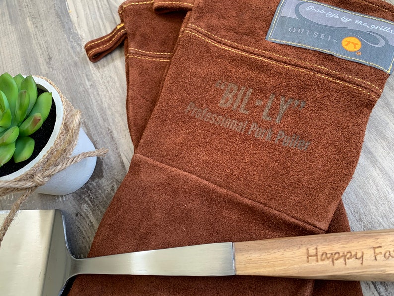 Personalized Grill Gloves with Spatula | BBQ Gift | Father's Day Gift