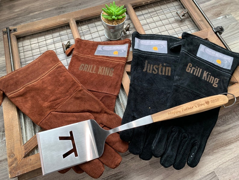 Personalized Grill Gloves with Spatula | BBQ Gift | Father's Day Gift