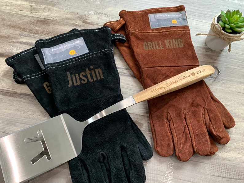 Personalized Grill Gloves with Spatula | BBQ Gift | Father's Day Gift