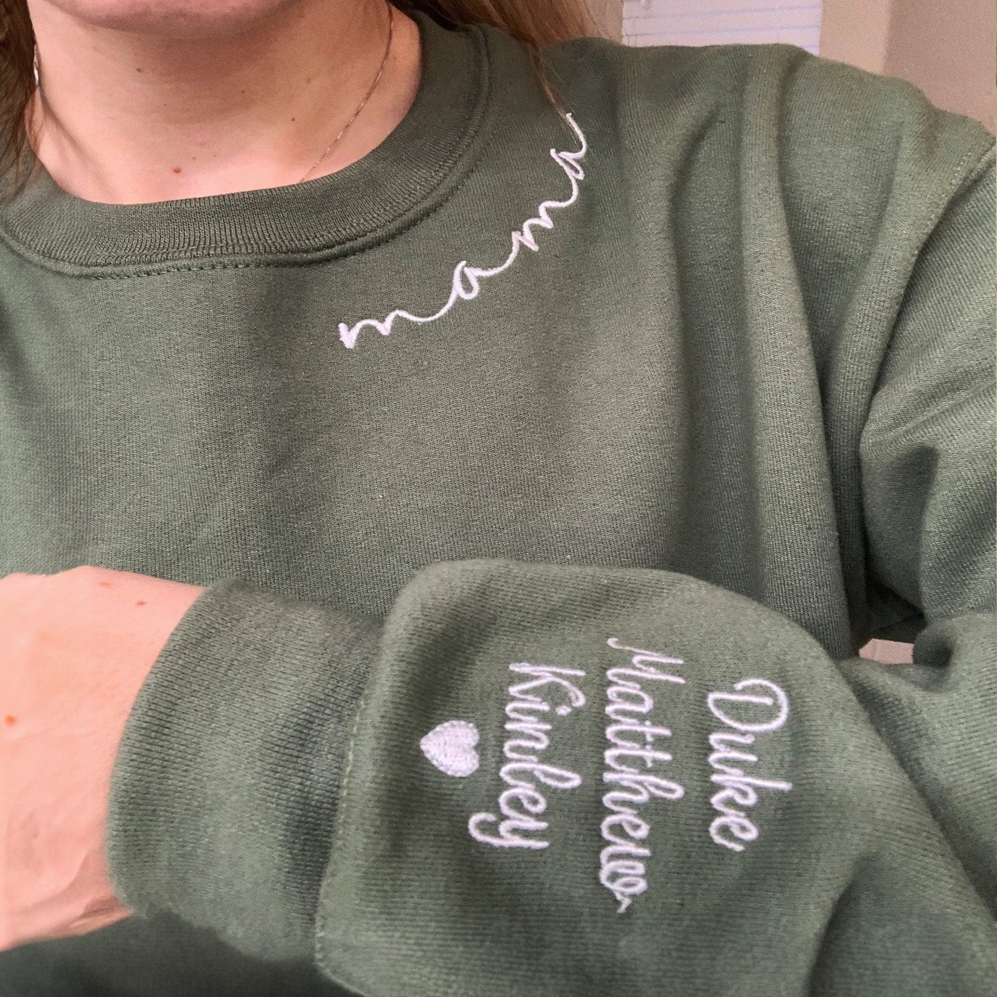 💖Custom Mama Embroidered Sweatshirt with Kids Names sleeve for Mom Mother's Day Birthday Gifts