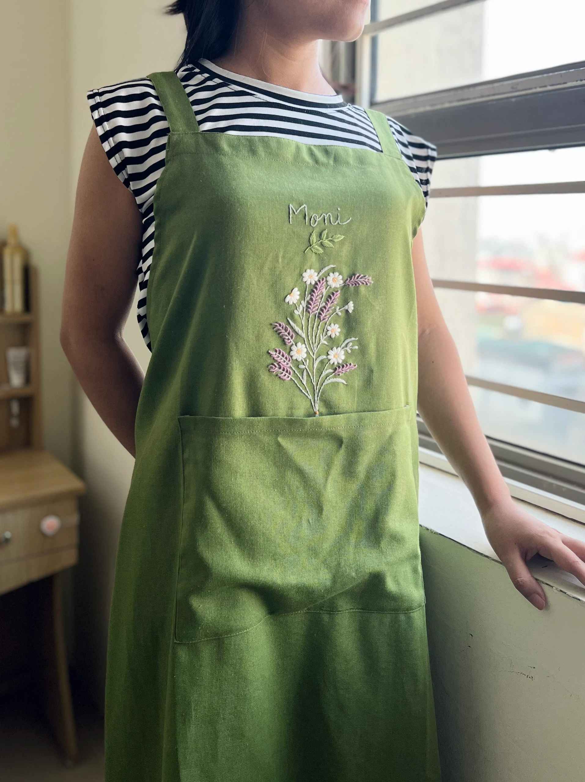 Personalized Hand-Embroidered Linen Cotton Flower Apron For Women