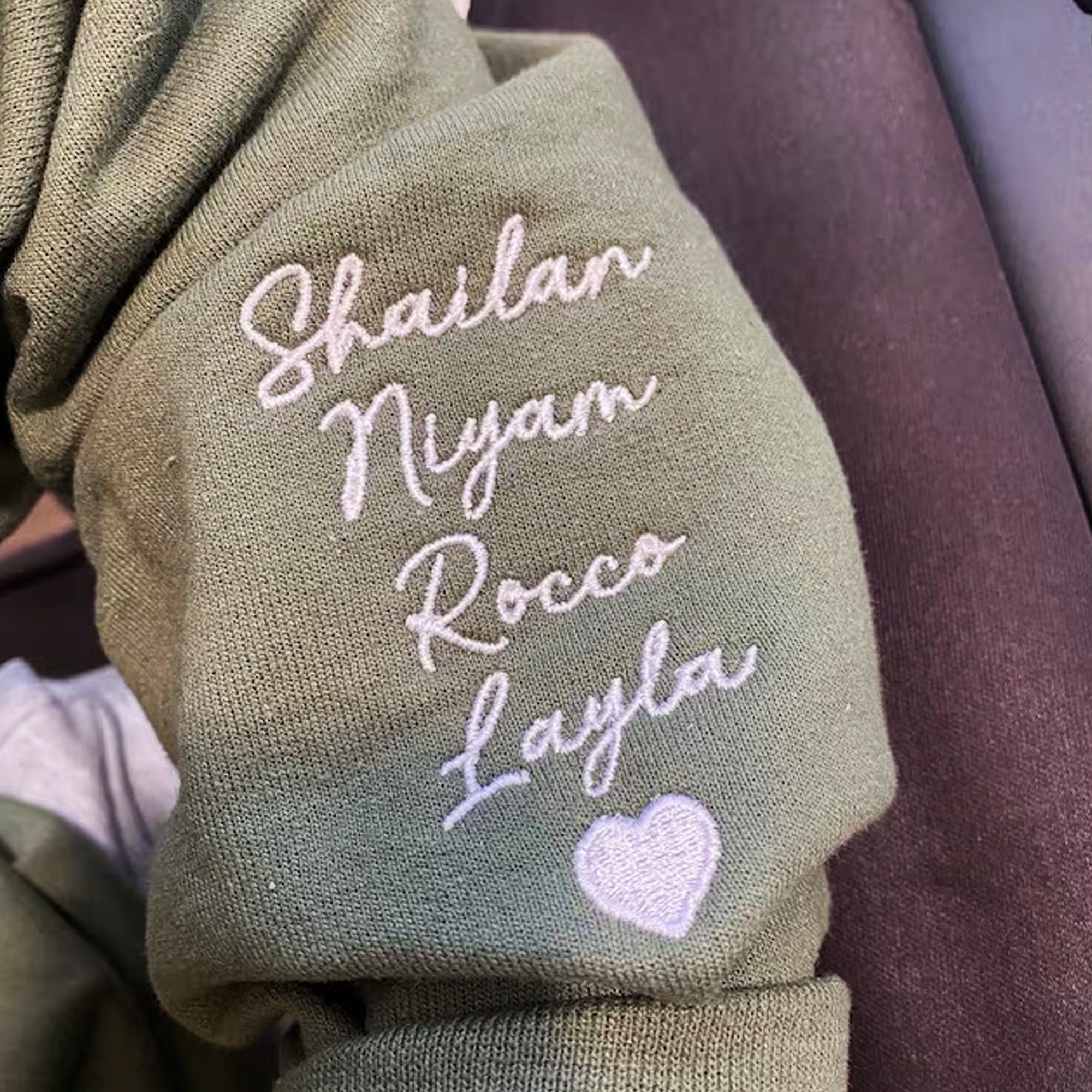 💖Custom Mama Embroidered Sweatshirt with Kids Names sleeve for Mom Mother's Day Birthday Gifts