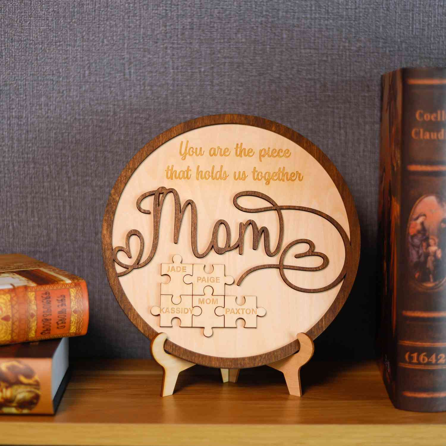 Personalized Mom Puzzle Piece Round Sign,Engraved Mom Wood Sign for Mom Grandma (Customized free)