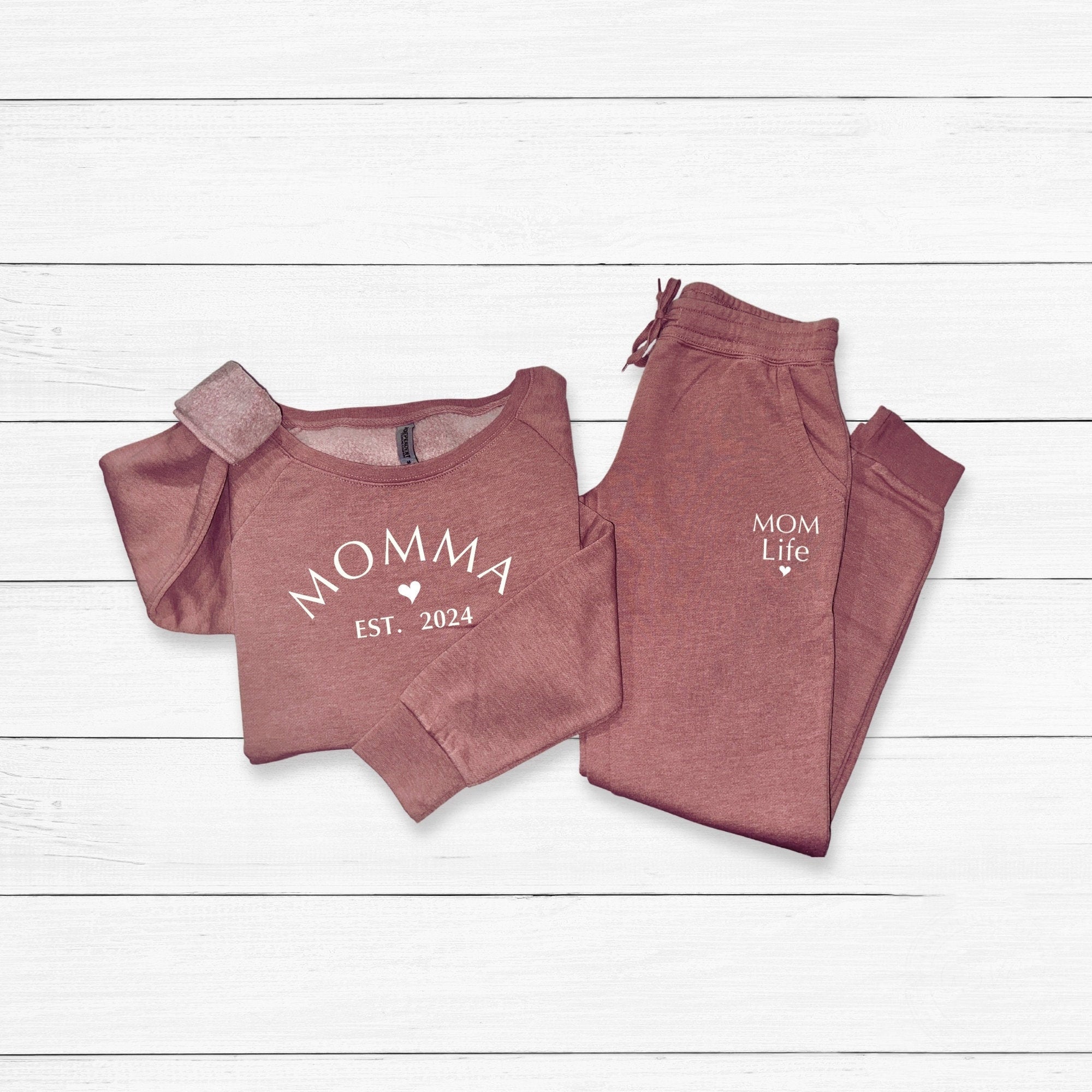 Custom Mom Sweatshirt Set, Mama Sweatpants, Outfit for Mom, Mother's day gift, new mama gift (Customized free)