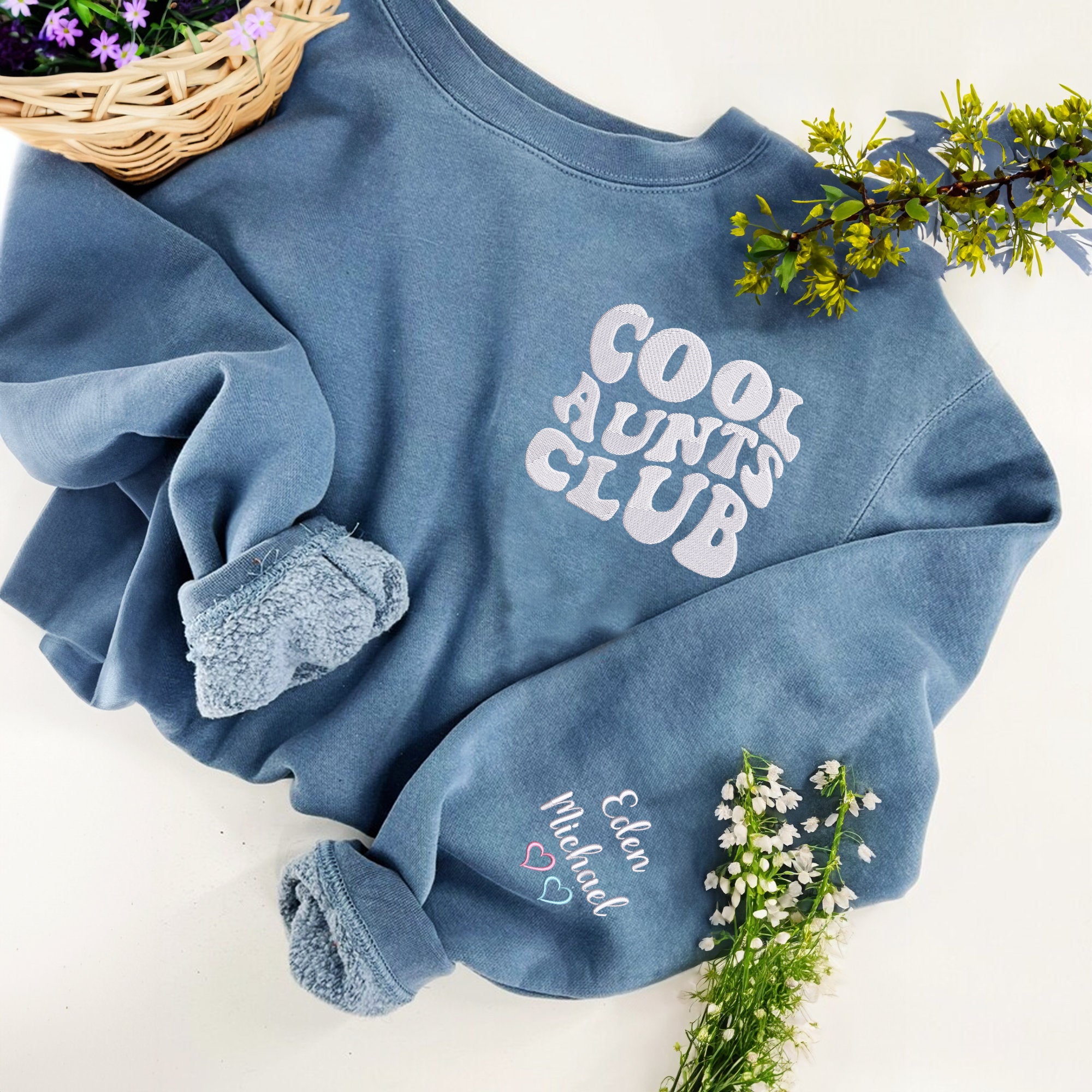 Cool Aunts Club Embroidery Sweatshirt with Kids Name on Sleeve, Perfect Gift For Aunt