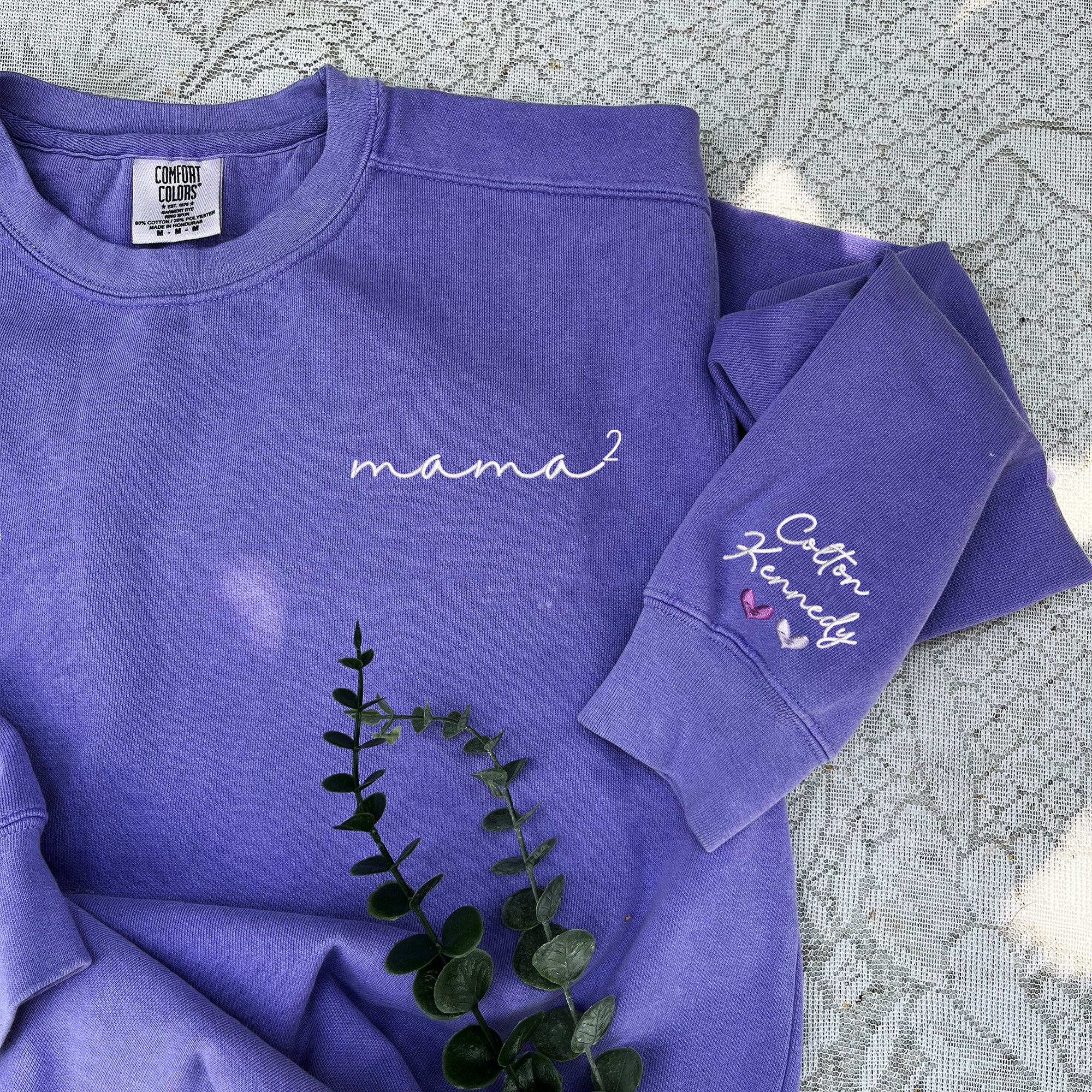 Custom Embroidery Mama Quadratic Shirt with Children Name on Sleeve, Mama Shirt, Mother Father Gifts