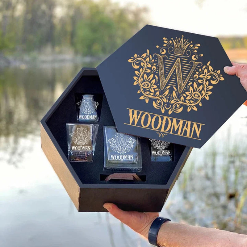 WOODMAN - WHISKEY SET (Wooden box + Decanter + 4 Glasses + 4 Coasters)