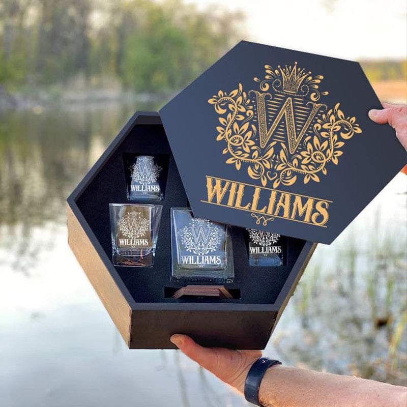 WILLIAMS - WHISKEY SET (Wooden box + Decanter + 4 Glasses + 4 Coasters)