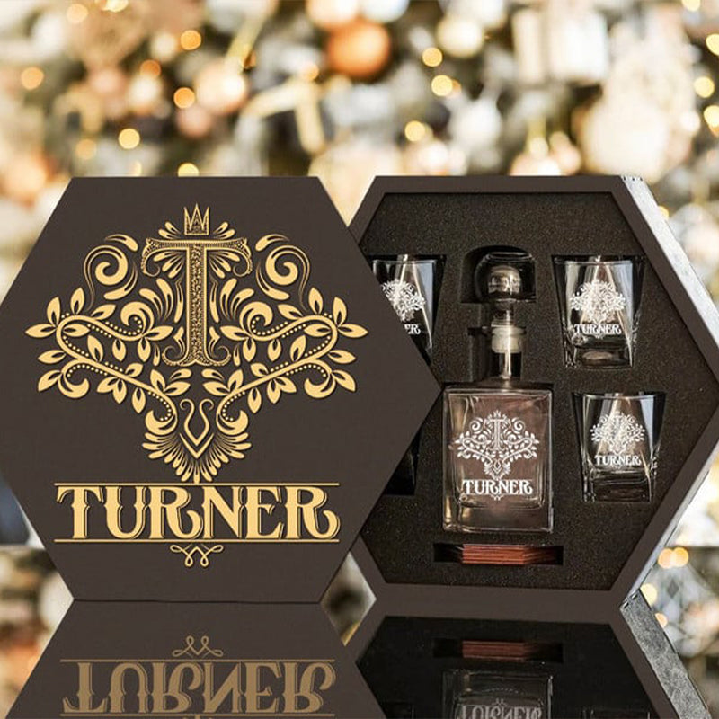 TURNER - WHISKEY SET (Wooden box + Decanter + 4 Glasses + 4 Coasters)