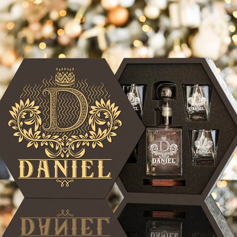 DANIEL - WHISKEY SET (Wooden box + Decanter + 4 Glasses + 4 Coasters)