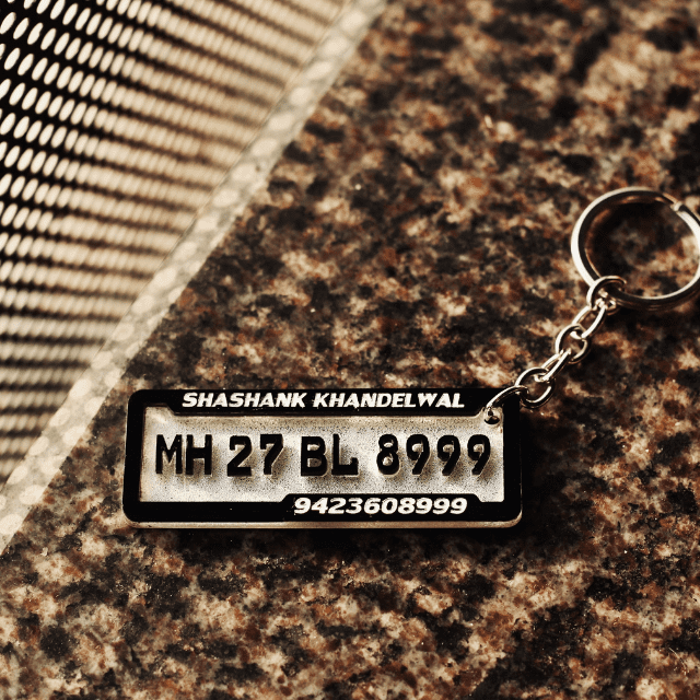 REAL 4D RECTANGULAR NUMBER/NAME PLATE KEYCHAIN