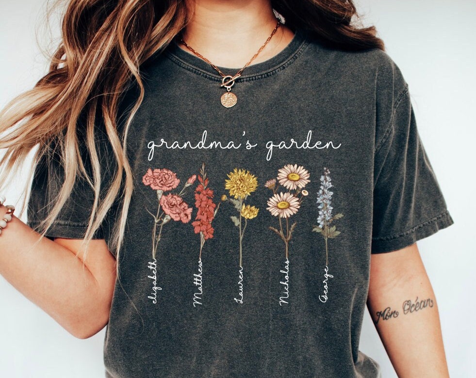 Mom's Garden Is Her Children Customized Hoodie/Crewneck