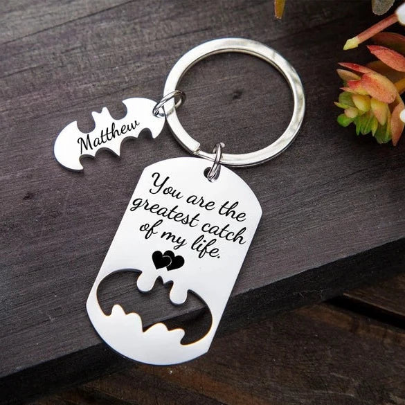 Personalized Superhero Dad Keychain with 1-10 Names